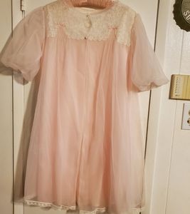 Vintage Baby Pink Peignoir Set - Medium